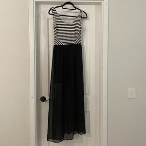 H&M Divided casual black dress, size 8